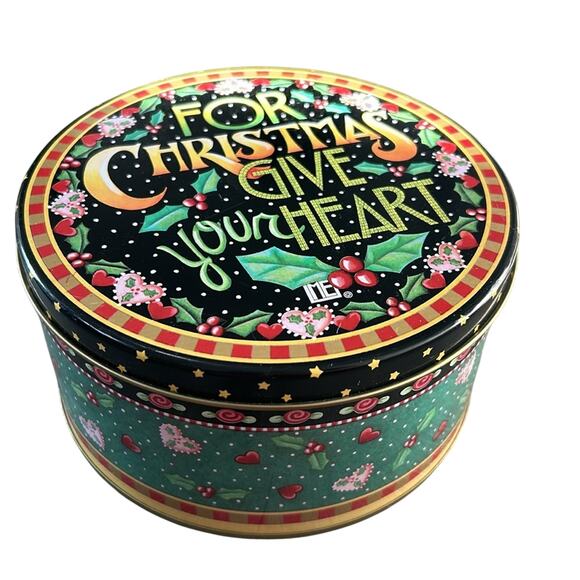 90s decorative Christmas tin- cottage core style- rustic- hearts holly- holiday - Picture 1 of 4
